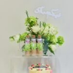 gift with cake & money