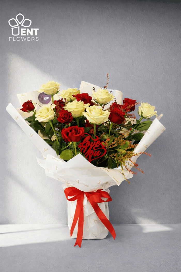 7 Athena Rose white and 8 Red Rose - Image 5